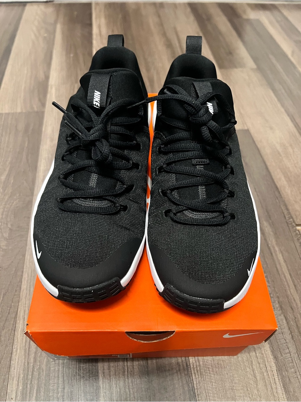 Nike Men’s Black and White Athletic Running Shoes